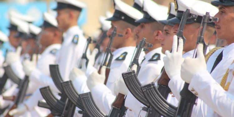 التقديم على الكلية البحرية العراقية 2023