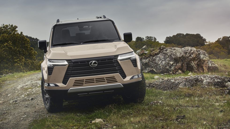 سعر lexus gx 2024 في الكويت