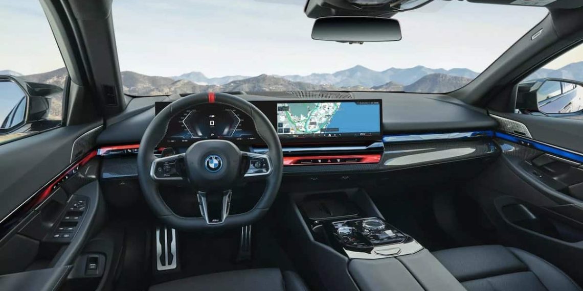 سيارة BMW M5 الجديدة موديل 2025