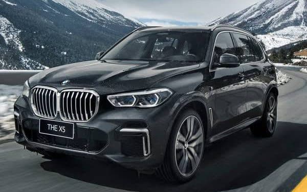 سيارة BMW X5 موديل 2023