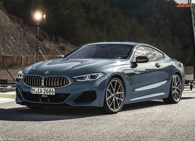 سيارة BMW 8 كوبيه