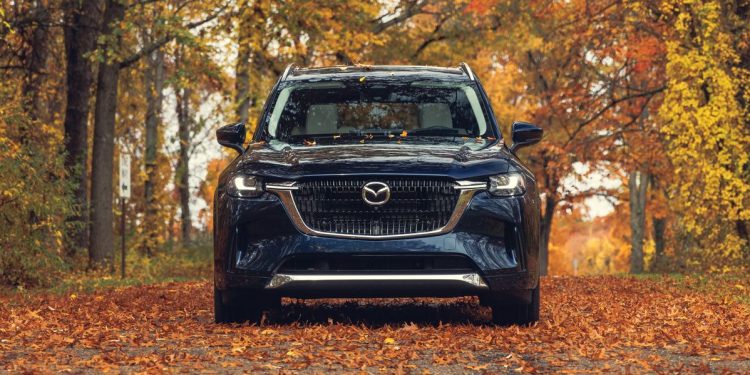 سيارة CX90 موديل 2024